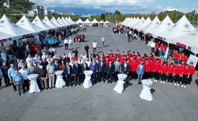 ‘İlkadım Bilim, Kültür ve Sanat Şenliği’ başladı