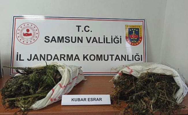 Samsun’da jandarma 6 kilo 930 gram kubar esrar ele geçirdi