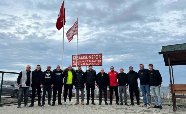 Samsunspor taraftarları ve spor polisi arasında fikir alışverişi