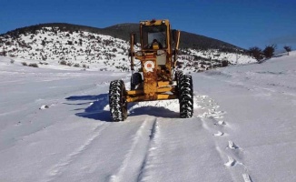 Samsun’da karla mücadele: 80 mahalle yolu ulaşıma açıldı